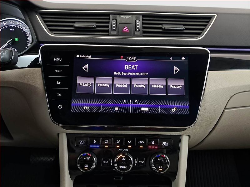 Škoda Superb (2017) Laurin&Klement 2.0 TDI - fotka 20 z 26