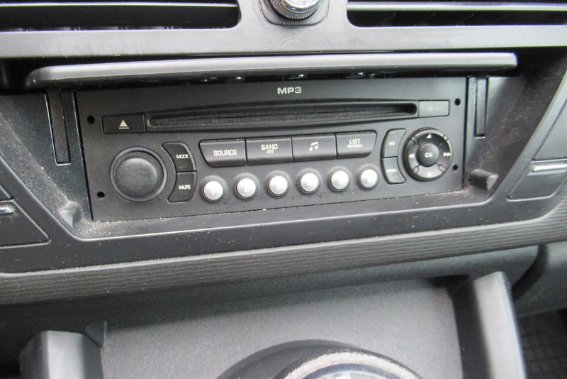 Citroën C4 Picasso 1.6 HDi Aut. Klima - fotka 13 z 22