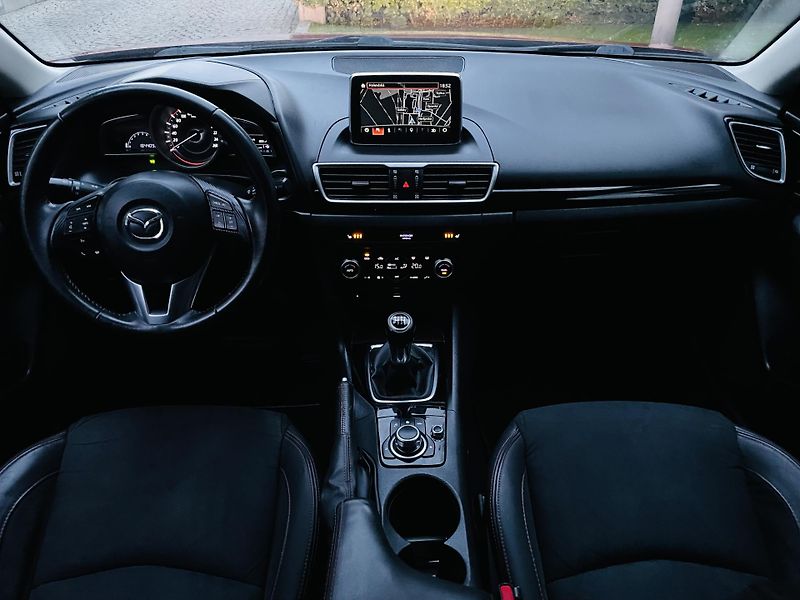 Mazda 3 2.0i MANUÁL LED KAMERA VÝHŘEV - fotka 23 z 43