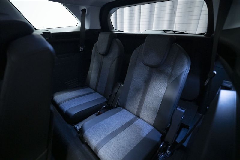 Peugeot 5008 1,2 PT KAMERA VÝHŘEV 7 MÍST ČR - fotka 16 z 36