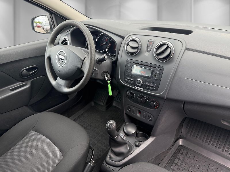 Dacia Logan (2016) 1,2i 54 kW Ambiente 1. maj. - fotka 21 z 24