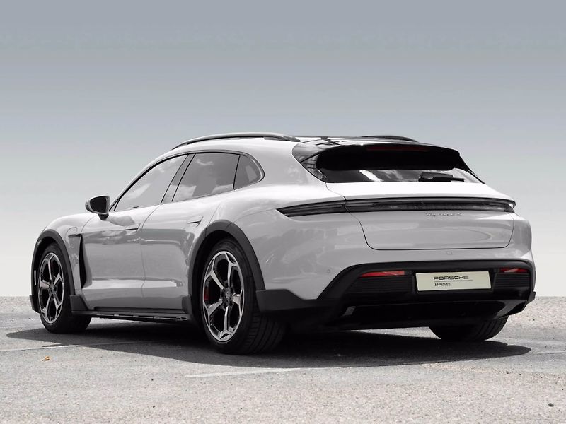 Porsche Taycan 4S Cross Turismo BOSE Matrix - fotka 4 z 23