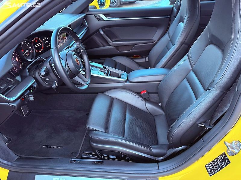 Porsche 911 992 Carrera S záruka do 12/26 - fotka 28 z 32