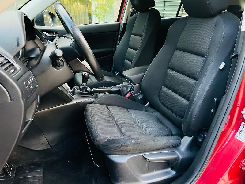 Mazda CX-5 2.0i 1.MAJITEL SERVISKA TAŽNÉ - fotka 26 z 42