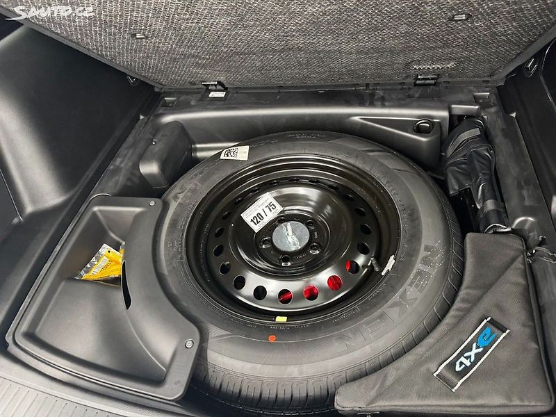 Jeep Grand Cherokee (2026) 2.0 4xe PHEV Limited - fotka 10 z 34