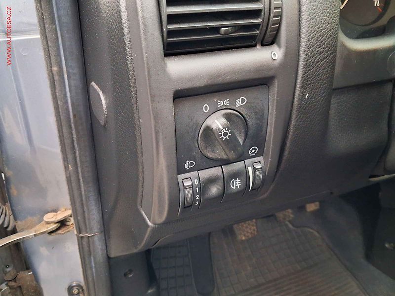 Opel Astra (2004) 1.4i, 2.maj,ČR, STK2/28 - fotka 14 z 15
