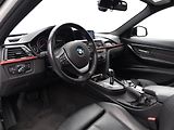 BMW Řada 3 330d xDrive Touring - náhled 11