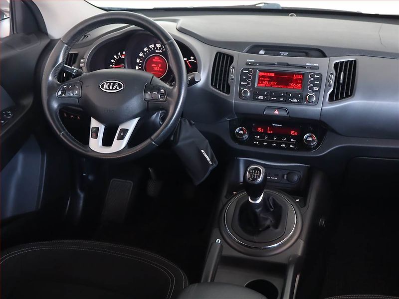 Kia Sportage (2011) 2.0 CRDi, 4X4, Tempomat - fotka 7 z 23