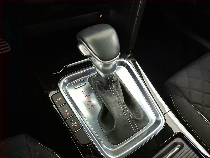 Kia Pro_Ceed (2019) GT-Line 1.4 T-GDI, Automat, ČR - fotka 15 z 23
