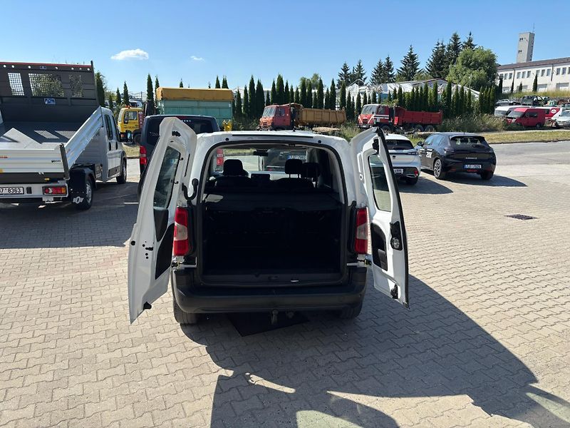 Peugeot Rifter (2020) ACTIVE 1.5 BlueHDi 100 k - fotka 7 z 18