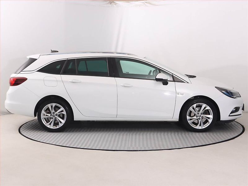 Opel Astra (2017) 1.6 CDTI, Automat, Serv.kniha - fotka 6 z 19