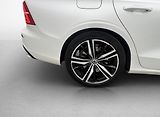 Volvo S60 Recharge T8 AWD R Kam Pano Taž - náhled 32