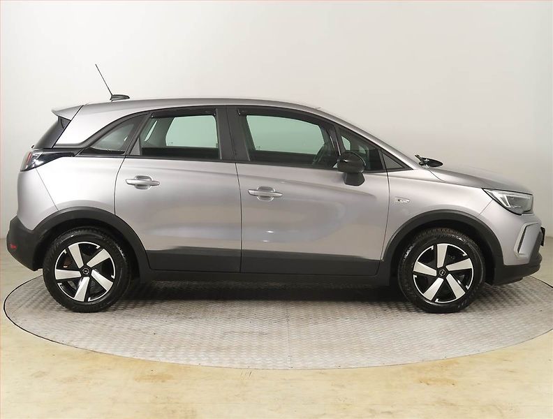 Opel Crossland X (2022) 1.2, Serv.kniha, Tempomat - fotka 6 z 16