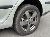 Škoda Octavia (2006) 1.9 TDi 77kw 4x4 kombi - náhled 17