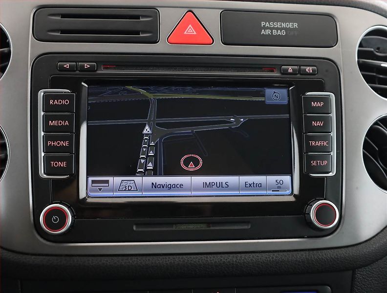 Volkswagen Tiguan (2009) 2.0 TSI, 4X4, Automat, Navi - fotka 15 z 18