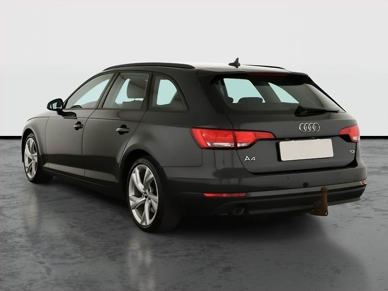 Audi A4 (2016) 2.0 TDI, Xenony, Tempomat - fotka 4 z 14