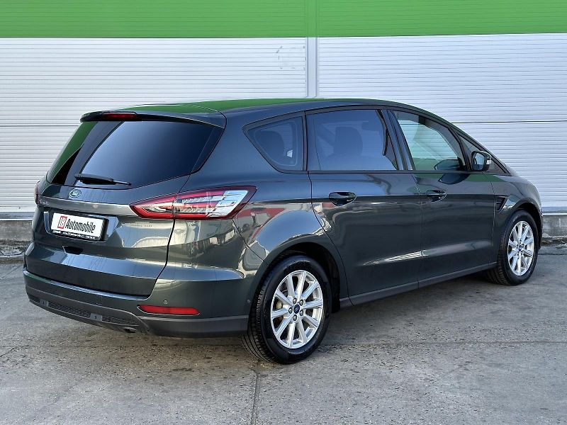 Ford S-MAX 2.0TDCi 150PS AUTOMAT NAVI VÝH - fotka 4 z 46