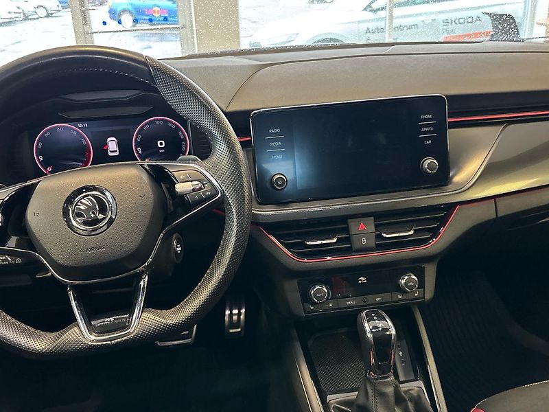 Škoda Kamiq DSG Monte Carlo - fotka 12 z 30