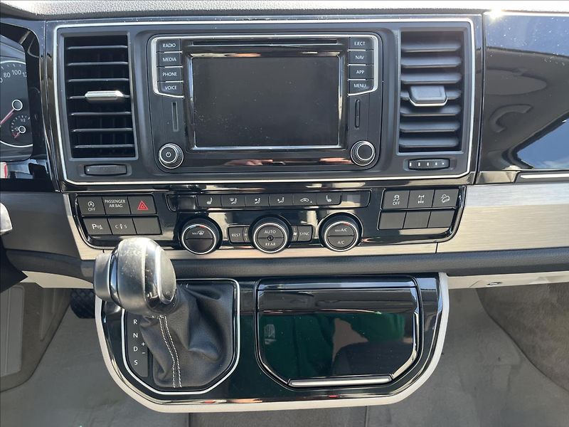Volkswagen California 2,0 TDi DSG OCEAN 4x4 KUCHYŇ - fotka 16 z 55
