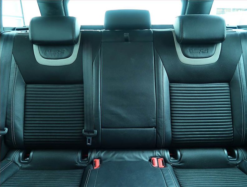 Škoda Octavia (2015) 2.0 TDI, Kůže, Navi, Bi-Xenony - fotka 10 z 19