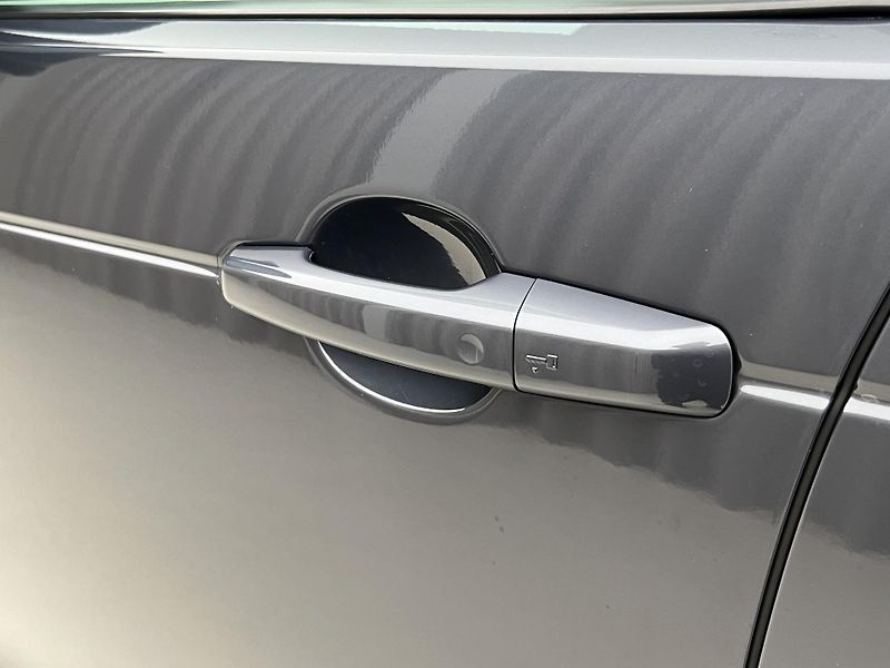 Land Rover Discovery D350 DYNAMIC SE AUT - fotka 15 z 56
