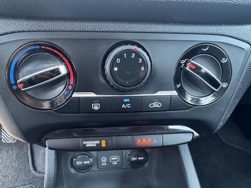 Hyundai i20 1.1CRDi,55kw,klima,ČR,1.maj. - fotka 28 z 31