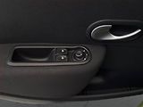 Renault Clio (2010) 1.2 16V, Automat, Navi - náhled 19