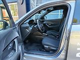 Peugeot 2008 1.2 BUSINESS Hybrid 110 e-DCS6 - náhled 10