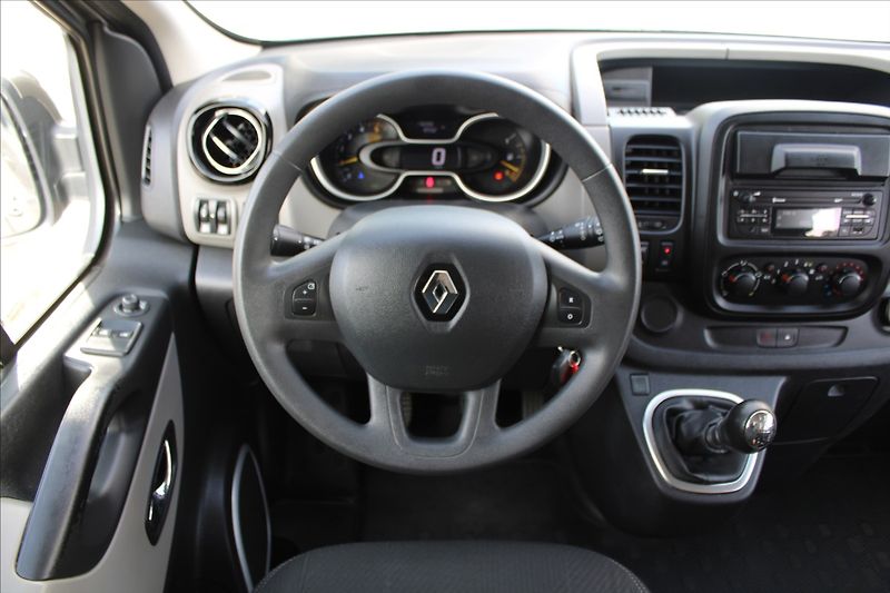 Renault Trafic 1,6 dCi  NOVÉ V ČR, 8 MÍST - fotka 10 z 24