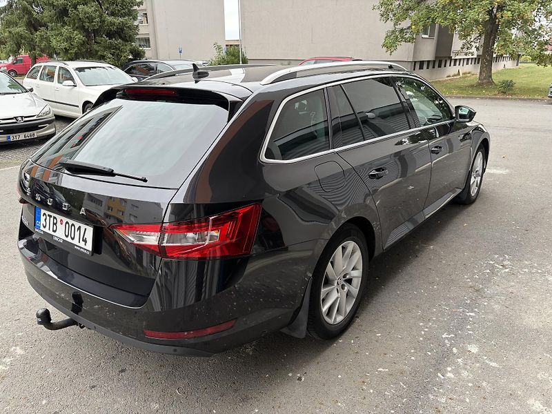 Škoda Superb (2020) Style 2.0 TDI DSG - fotka 3 z 28