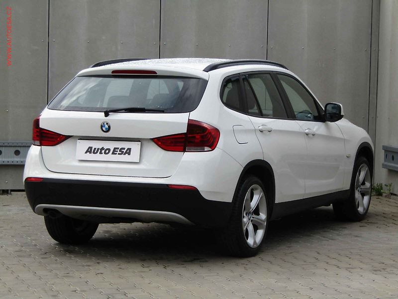 BMW X1 (2011) 2.0d xDrive18d, AT, bixen - fotka 4 z 18