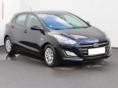 Hyundai i30 (2015) 1.6 CRDi, Trend, navi, kamera - fotografie inzerátu