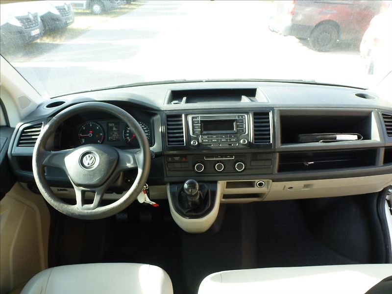 Volkswagen Transporter 2,0 TDI T6 6míst Klima,TZ - fotka 26 z 43