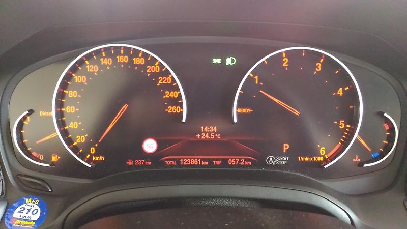 BMW Řada 3 (2020) 320D,XDRIVE,FULL,LED,TAŽNÝ,TOP - fotka 34 z 42