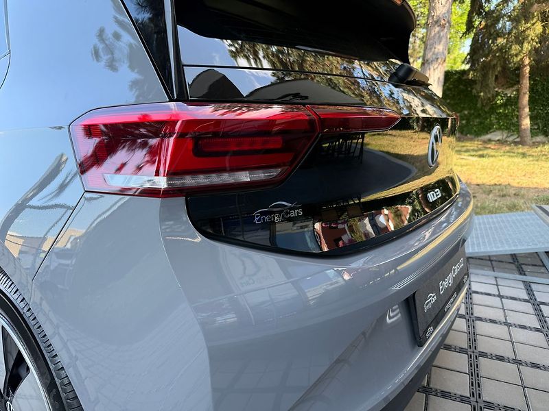 Volkswagen ID.3 PRO 62 kWh ACC - fotka 9 z 36