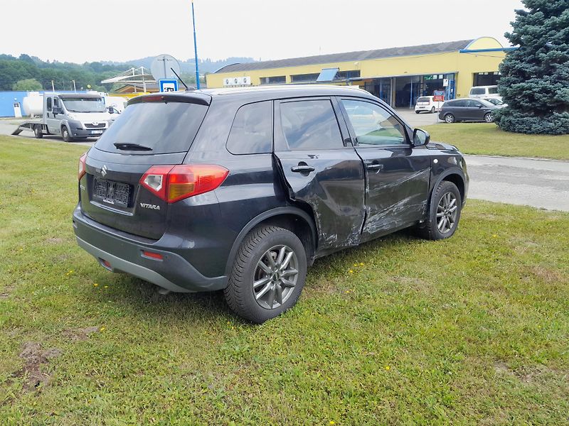 Suzuki Vitara 1,6 VVT Serviska 2x klíč - fotka 5 z 23