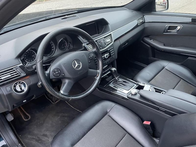 Mercedes-Benz Třídy E (2011) 250cdi T 4M 150kw - fotka 42 z 49
