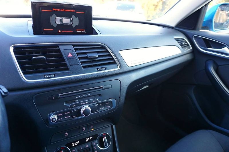 Audi Q3 (2017) S-LINE 2,0 TDI 110 kW - fotka 33 z 48