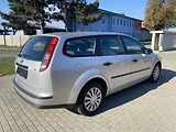 Ford Focus (2006) 1.6TDCi,ESP,EL. SEDAČKY - náhled 3