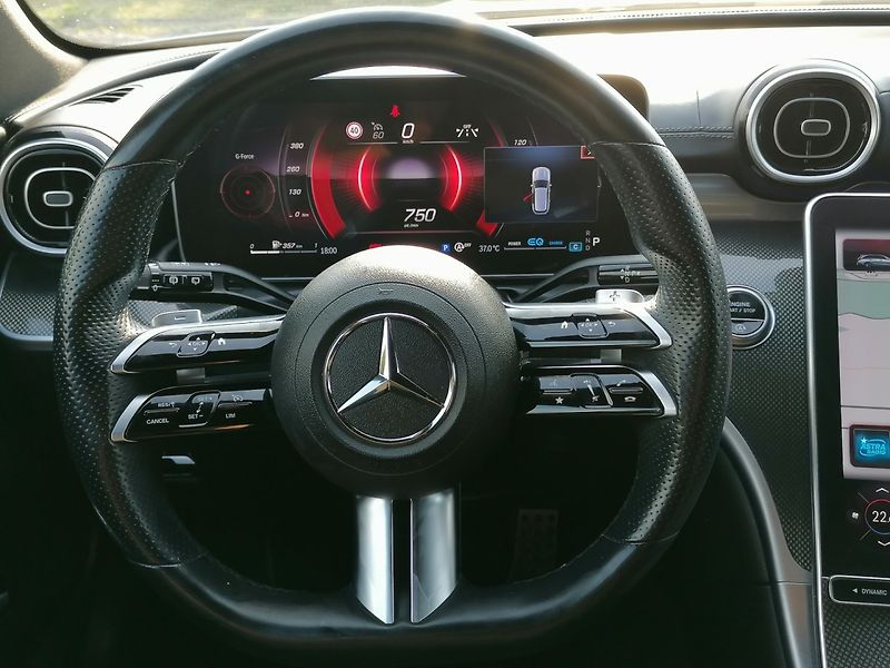 Mercedes-Benz Třídy C (2022) 200 D AMG - fotka 9 z 42