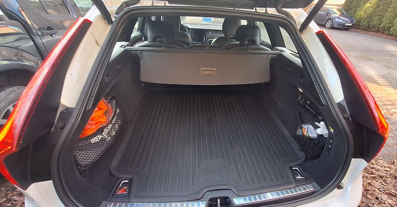 Volvo V90 (2019) - fotka 8 z 11