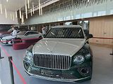 Nedaleko Poděbrad začíná fungovat největší autosalon ojetých aut v Evropě
