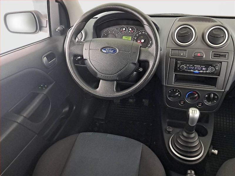 Ford Fiesta (2006) 1.3 i, nová STK, jezdí výborně - fotka 7 z 16