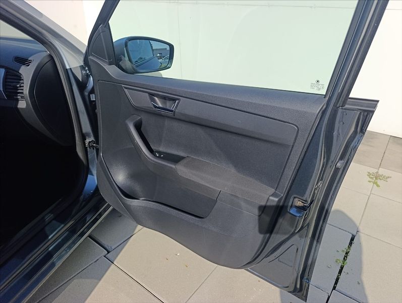 Škoda Fabia 1,4 TDi Klima,Tempomat,Alukola - fotka 24 z 31