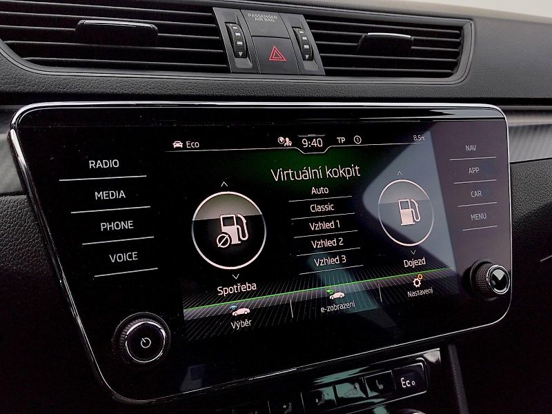 Škoda Superb (2020) iV 1,4 Tsi 150 Kw SportLine DS - fotka 13 z 37