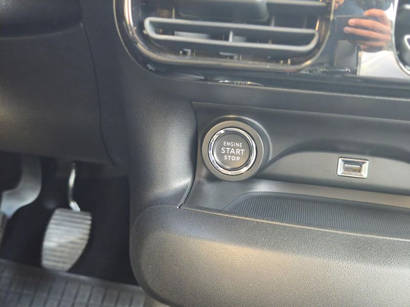 Citroën C4 Cactus 2020 ČR 1.2 PT 81kW 1.MAJITEL - fotka 15 z 30