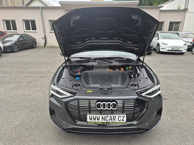 Audi e-tron 55 QUATTRO 300kw 21ALU - fotka 18 z 48