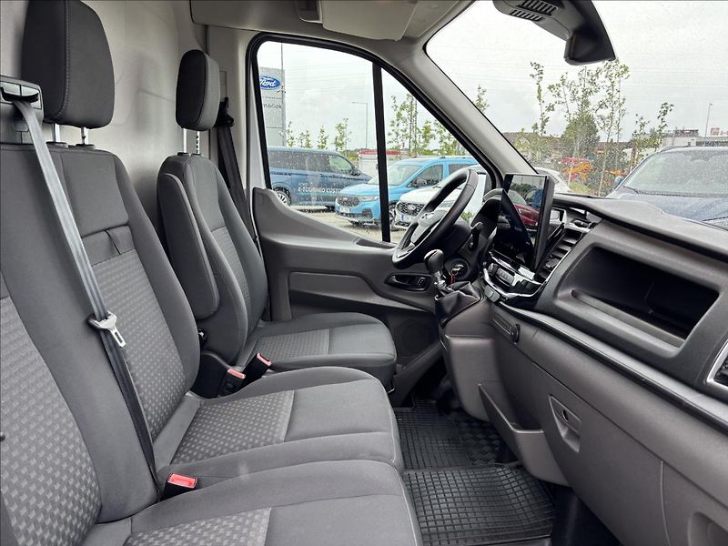 Ford Transit 2,0 EcoBle 96kW L3 - fotka 17 z 41