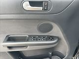 Volkswagen Golf Plus 1,6 TDi 77kw LIFE Klima Tempom - náhled 21