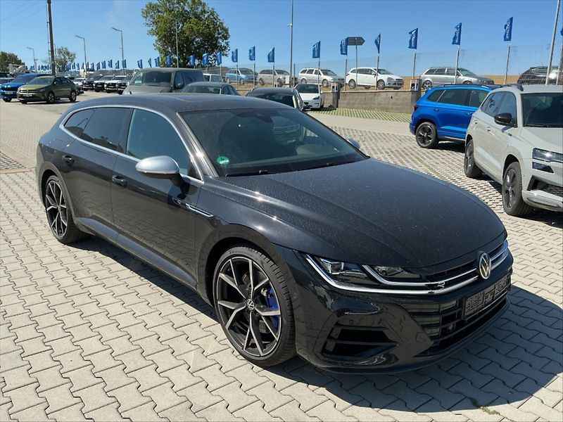 Volkswagen Arteon 2.0 TSI R 235kW 4M DSG DPH - fotka 9 z 12